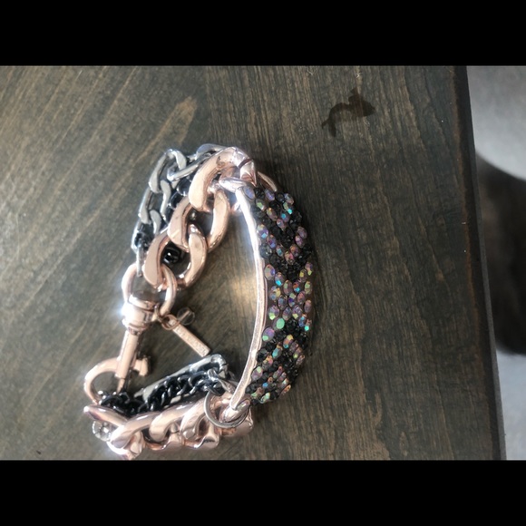 Steve Madden bracelet - Picture 2 of 3